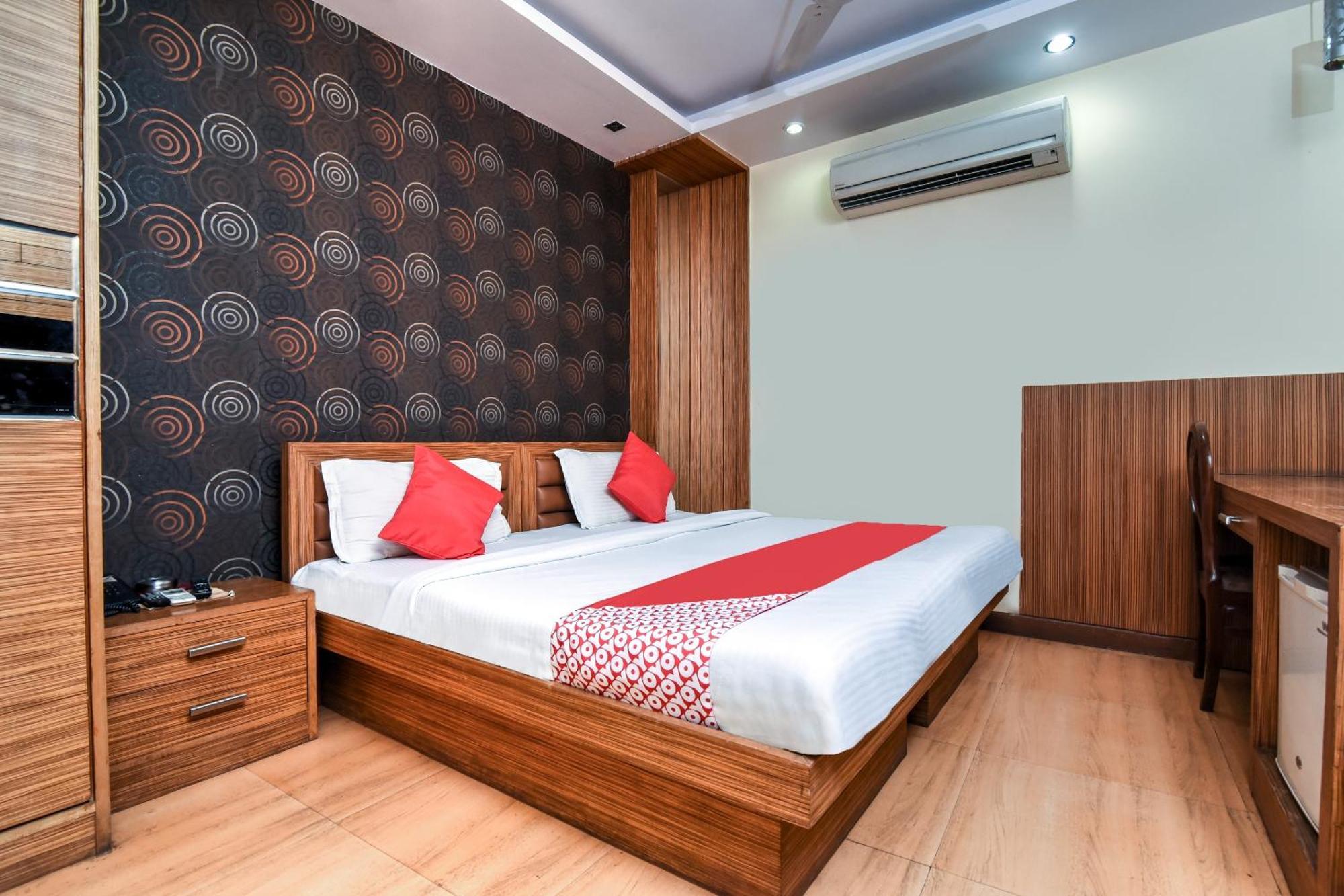 Hotel O Kochar Plaza Delhi  Exterior foto